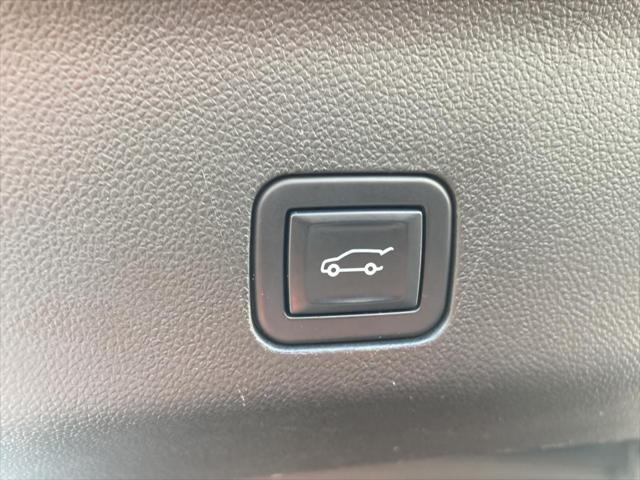 2022 GMC Yukon XL 4WD AT4