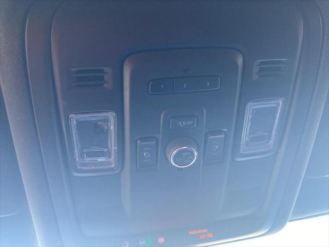 2022 GMC Yukon XL 4WD AT4