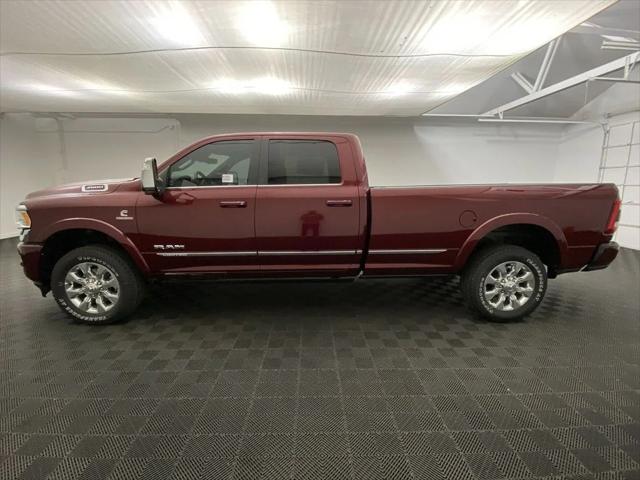 2024 RAM Ram 3500 RAM 3500 LIMITED CREW CAB 4X4 8 BOX