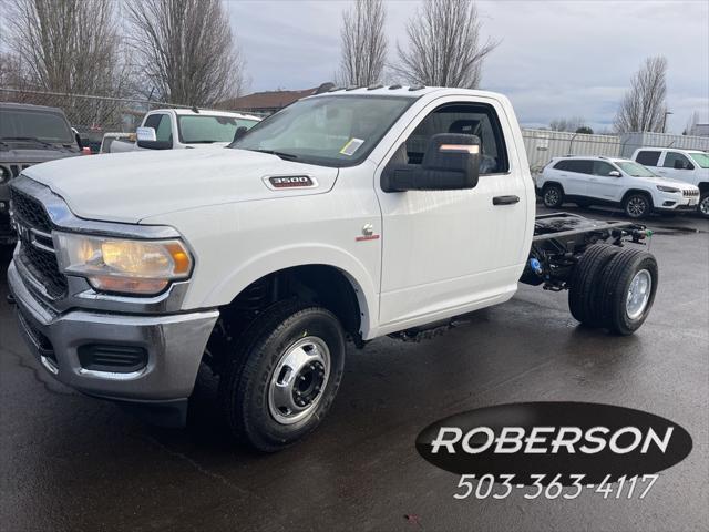 2024 RAM Ram 3500 Chassis Cab RAM 3500 TRADESMAN CHASSIS REGULAR CAB 4X4 60 CA