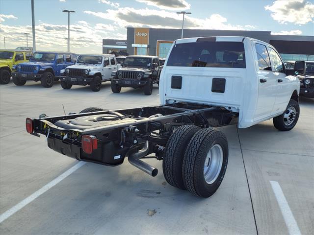 2024 RAM Ram 3500 Chassis Cab RAM 3500 TRADESMAN CREW CAB CHASSIS 4X4 60 CA