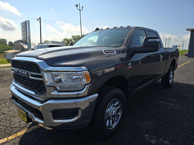2024 RAM Ram 3500 RAM 3500 TRADESMAN CREW CAB 4X4 64 BOX