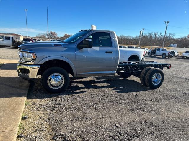 2024 RAM Ram 3500 Chassis Cab RAM 3500 TRADESMAN CHASSIS REGULAR CAB 4X4 60 CA