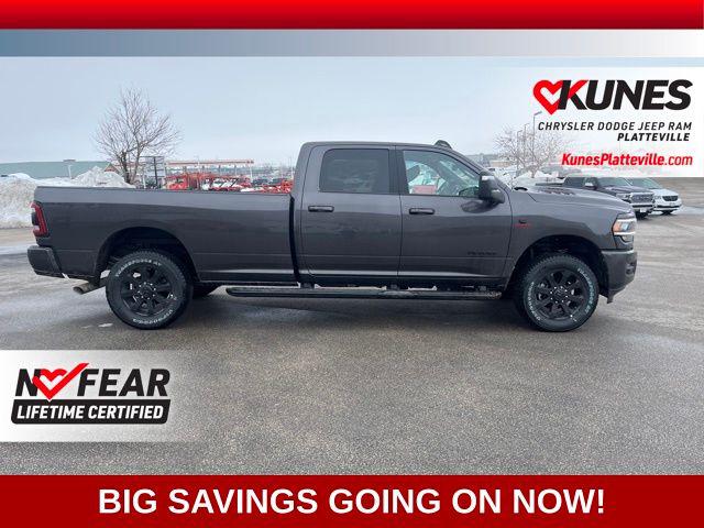 2024 RAM Ram 3500 RAM 3500 LARAMIE CREW CAB 4X4 8 BOX