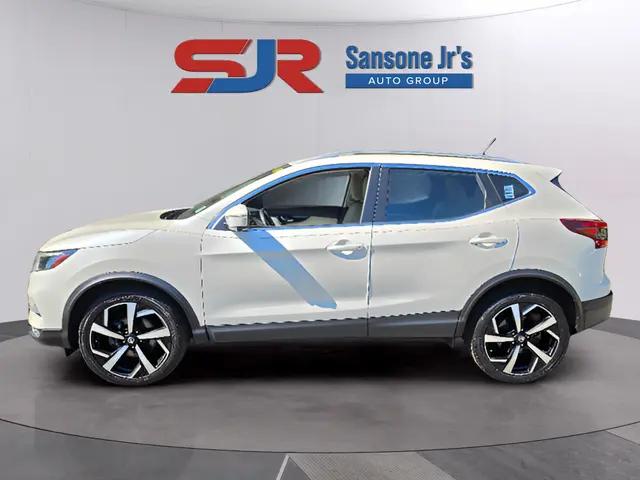 2022 Nissan Rogue Sport SL AWD Xtronic CVT