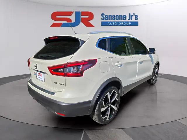 2022 Nissan Rogue Sport SL AWD Xtronic CVT