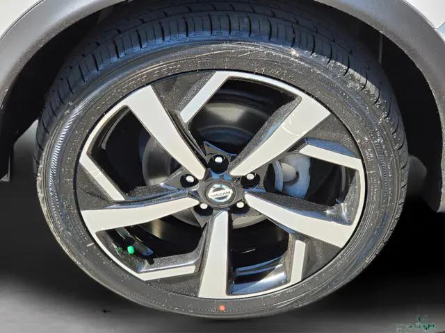 2022 Nissan Rogue Sport SL AWD Xtronic CVT