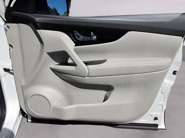 2022 Nissan Rogue Sport SL AWD Xtronic CVT