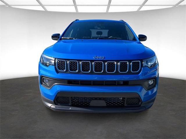 2024 Jeep Compass COMPASS LATITUDE LUX 4X4