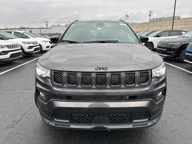 2024 Jeep Compass COMPASS LATITUDE 4X4