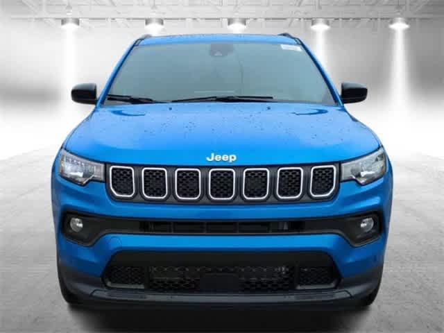 2024 Jeep Compass COMPASS LATITUDE LUX 4X4