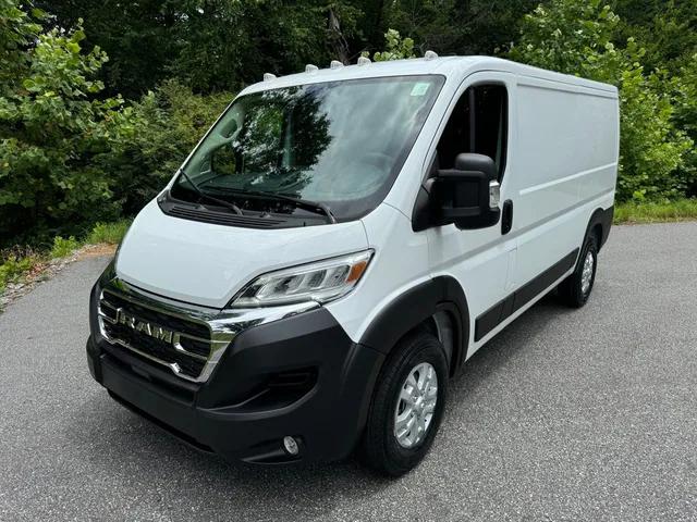 2024 RAM Ram ProMaster RAM PROMASTER 3500 SLT CARGO VAN LOW ROOF 136 WB