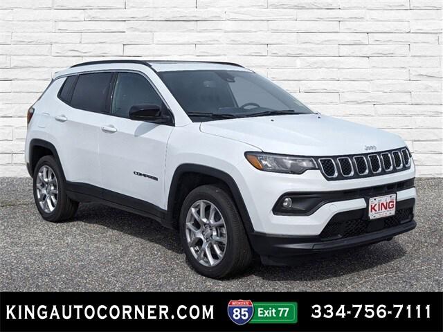 2024 Jeep Compass COMPASS LATITUDE LUX 4X4
