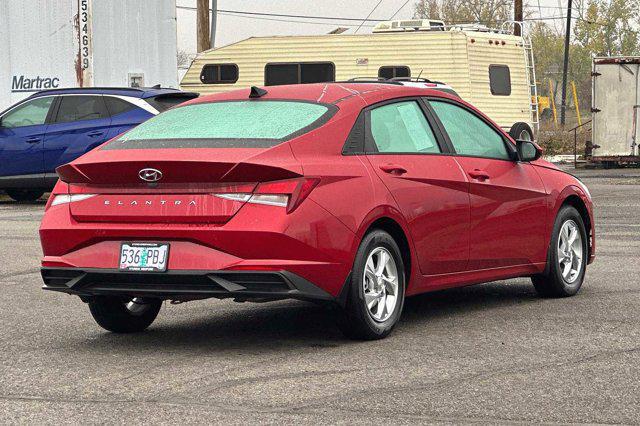 2023 Hyundai Elantra SE