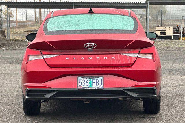 2023 Hyundai Elantra SE