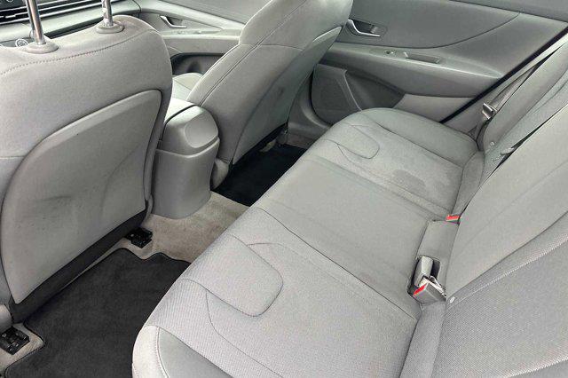 2023 Hyundai Elantra SE