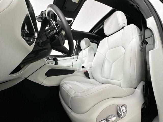 2024 Porsche Macan S