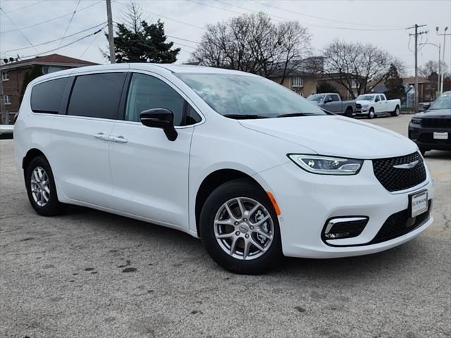 2024 Chrysler Pacifica PACIFICA TOURING L