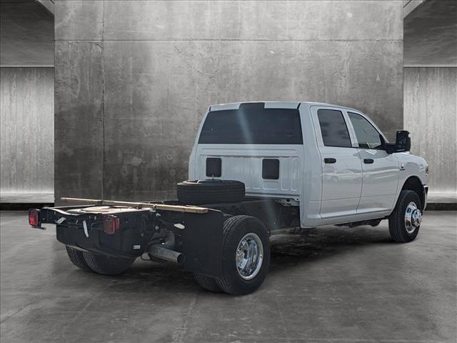 2024 RAM Ram 3500 Chassis Cab RAM 3500 TRADESMAN CREW CAB CHASSIS 4X4 60 CA