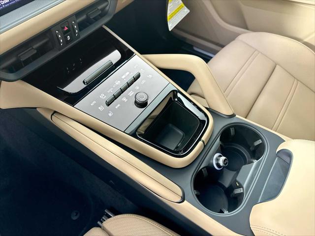 2024 Porsche Cayenne Coupe AWD