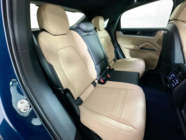 2024 Porsche Cayenne Coupe AWD