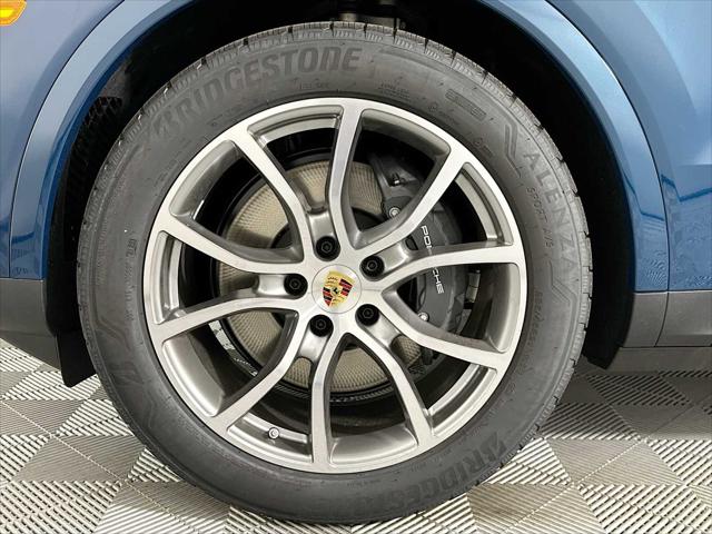 2024 Porsche Cayenne Coupe AWD