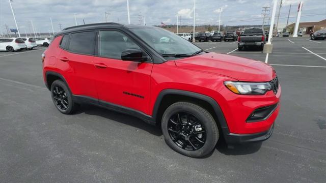 2024 Jeep Compass COMPASS LATITUDE 4X4