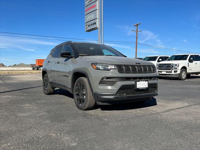 2024 Jeep Compass COMPASS LATITUDE 4X4