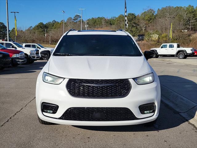 2024 Chrysler Pacifica PACIFICA TOURING L