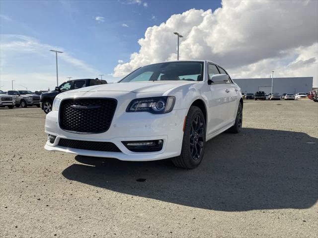 2023 Chrysler Chrysler 300 300 TOURING L AWD