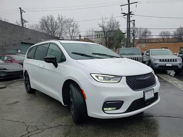 2024 Chrysler Pacifica PACIFICA TOURING L