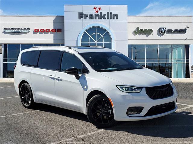 2024 Chrysler Pacifica PACIFICA LIMITED