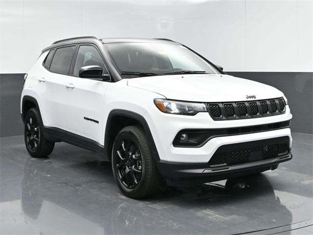 2024 Jeep Compass COMPASS LATITUDE 4X4