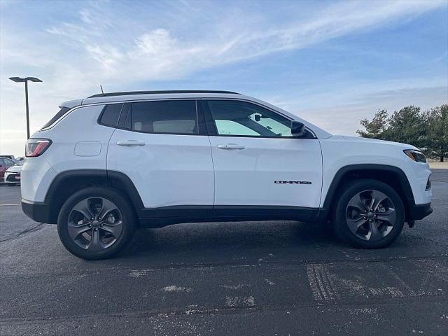 2022 Jeep Compass Latitude Lux 4x4