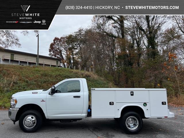 2024 RAM Ram 3500 Chassis Cab RAM 3500 TRADESMAN CHASSIS REGULAR CAB 4X4 60 CA