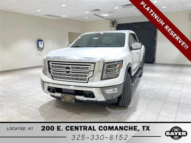 2023 Nissan TITAN Crew Cab Platinum Reserve 4x4