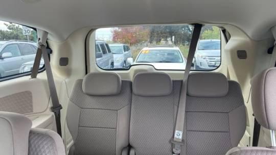 2010 Chrysler Town & Country New LX