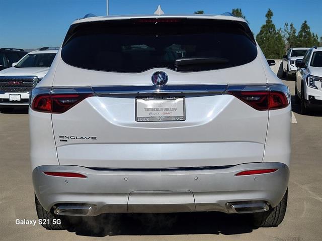 2024 Buick Enclave Premium AWD 23