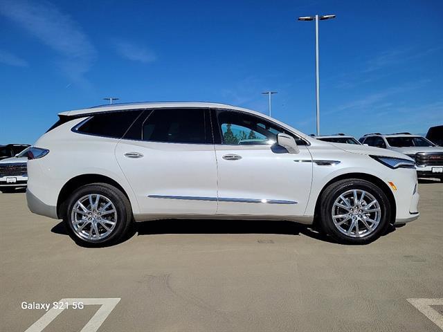 2024 Buick Enclave Premium AWD 21