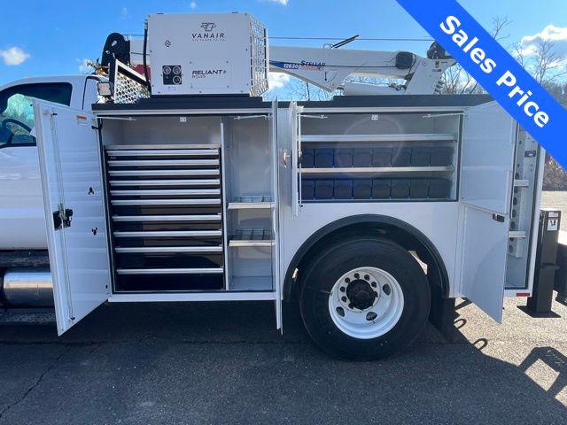 2024 Ford F-750 Base