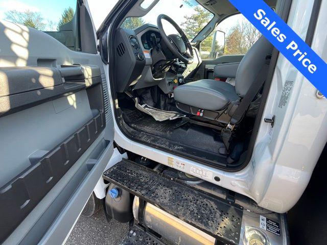 2024 Ford F-750 Base