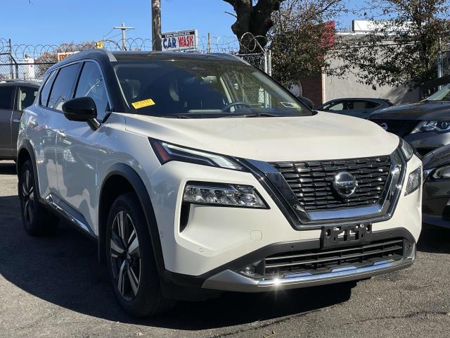 2021 Nissan Rogue Platinum Intelligent AWD [18]
