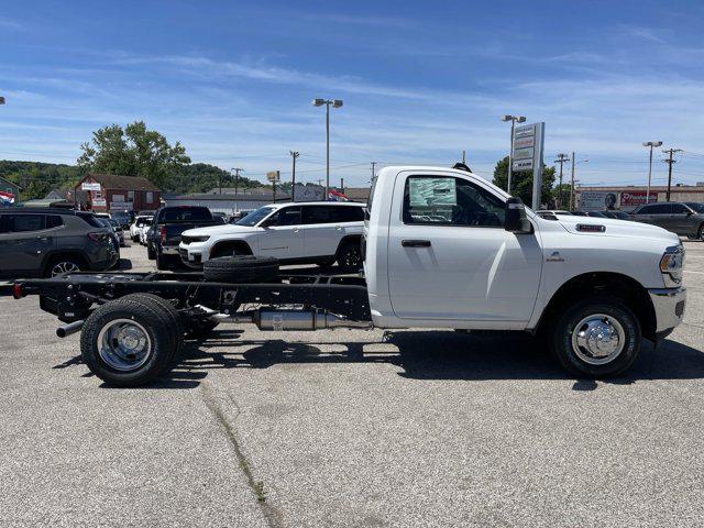 2024 Ram 3500 Tradesman/SLT