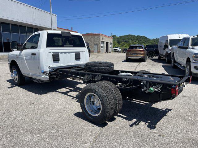 2024 Ram 3500 Tradesman/SLT