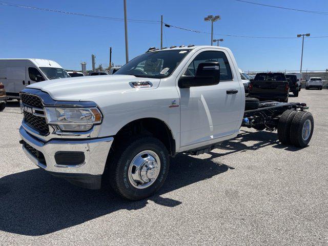 2024 Ram 3500 Tradesman/SLT