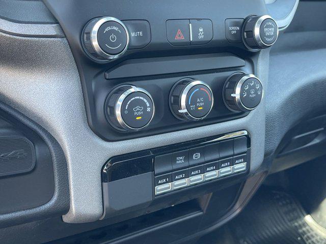2024 Ram 3500 Tradesman/SLT