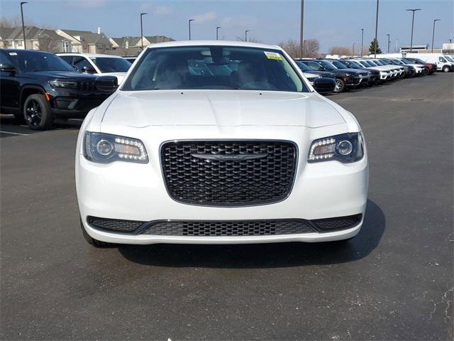 2023 Chrysler Chrysler 300 300 TOURING