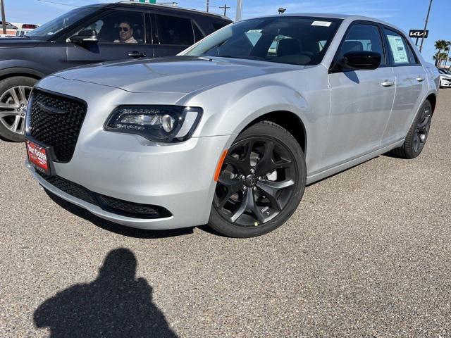 2023 Chrysler Chrysler 300 300 TOURING