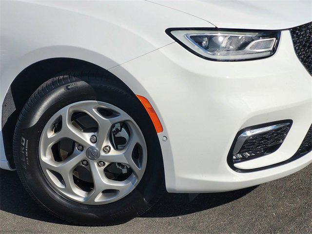 2024 Chrysler Pacifica PACIFICA LIMITED
