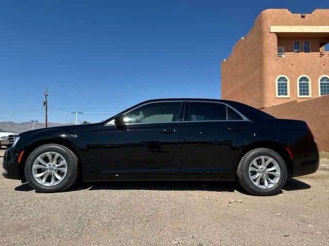 2023 Chrysler Chrysler 300 300 TOURING